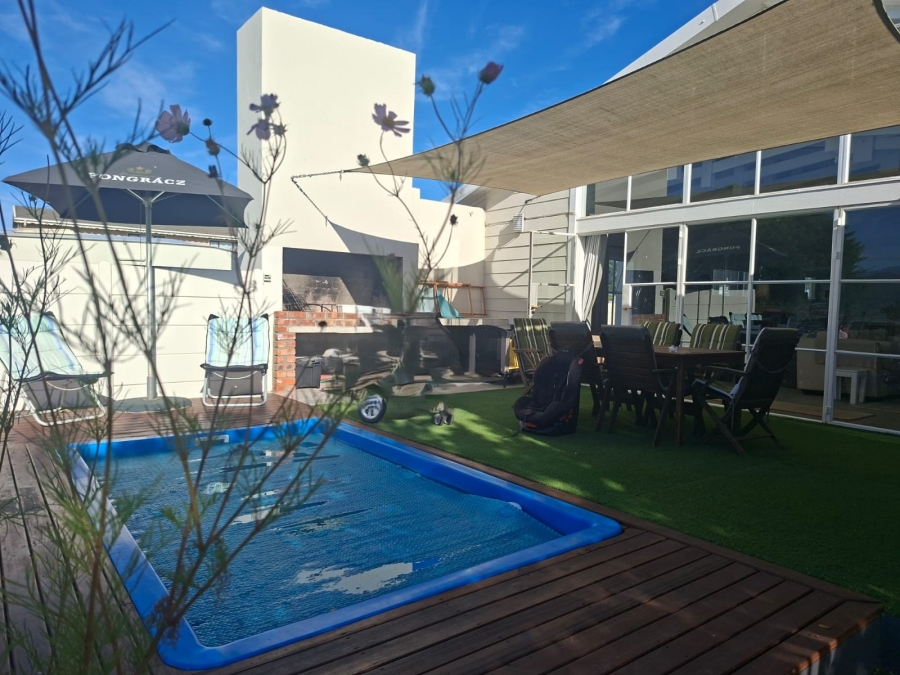 3 Bedroom Property for Sale in Riverside Western Cape